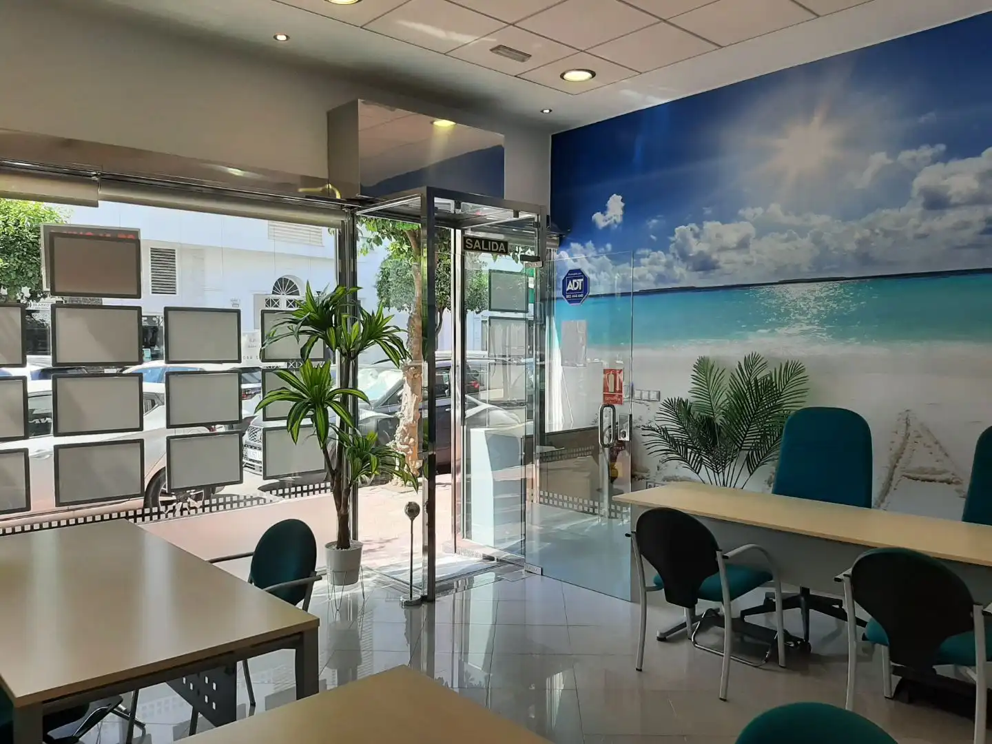 Oficina de lloguer en Benalmádena amb Aire condicionat, Calefacció i Moblat