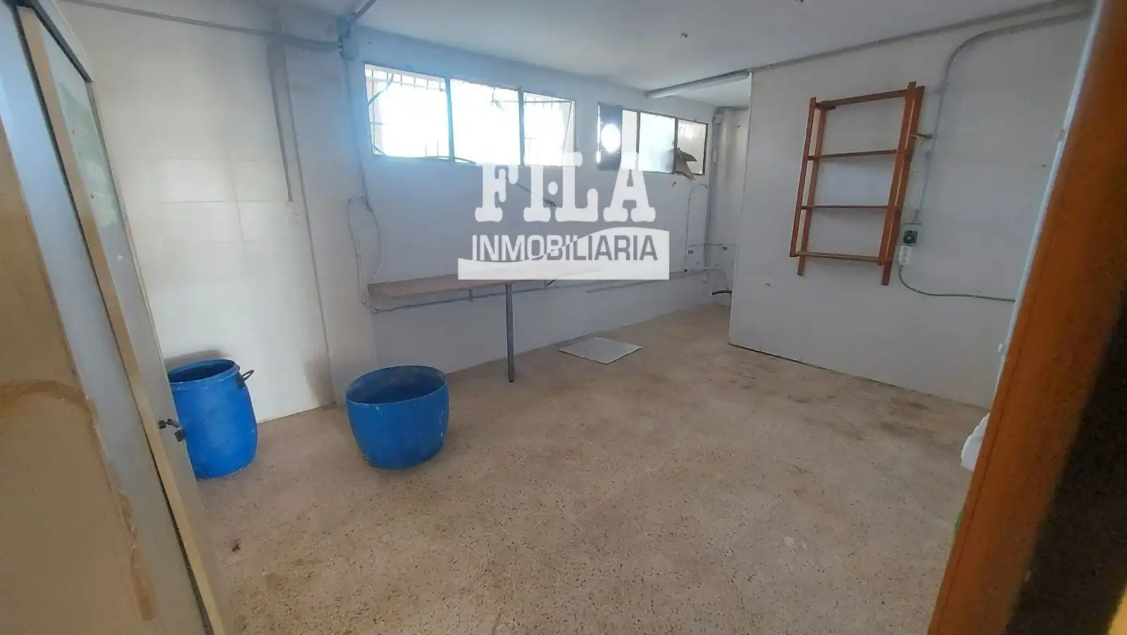 Geschaftsraum zum Verkauf in Calafell mit Klimaanlage und Terrasse