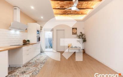 Kitchen of Flat for sale in L'Hospitalet de Llobregat  with Oven