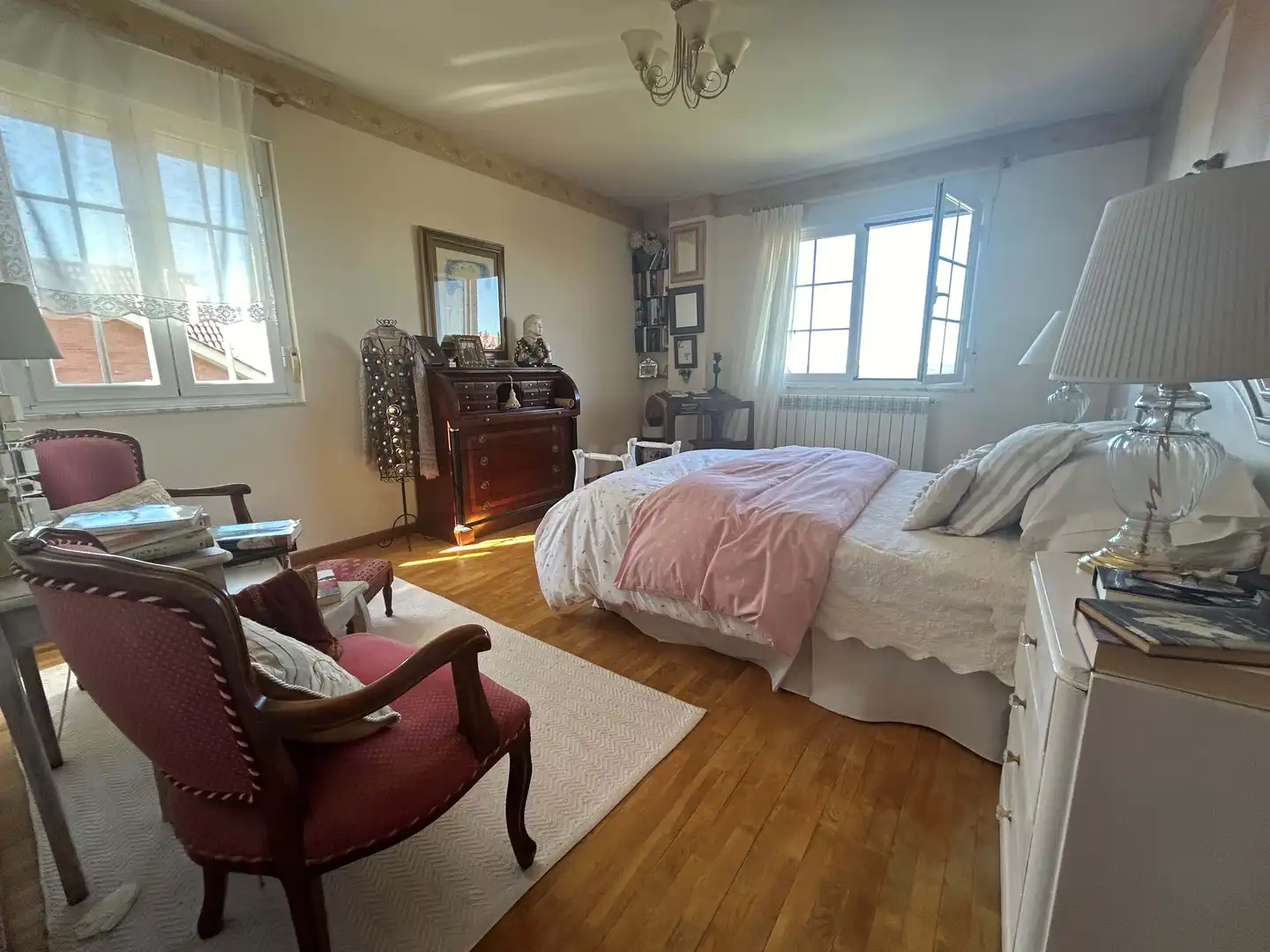 Habitación de Casa o chalet en venta en Sariegos con Calefacción, Terraza y Piscina