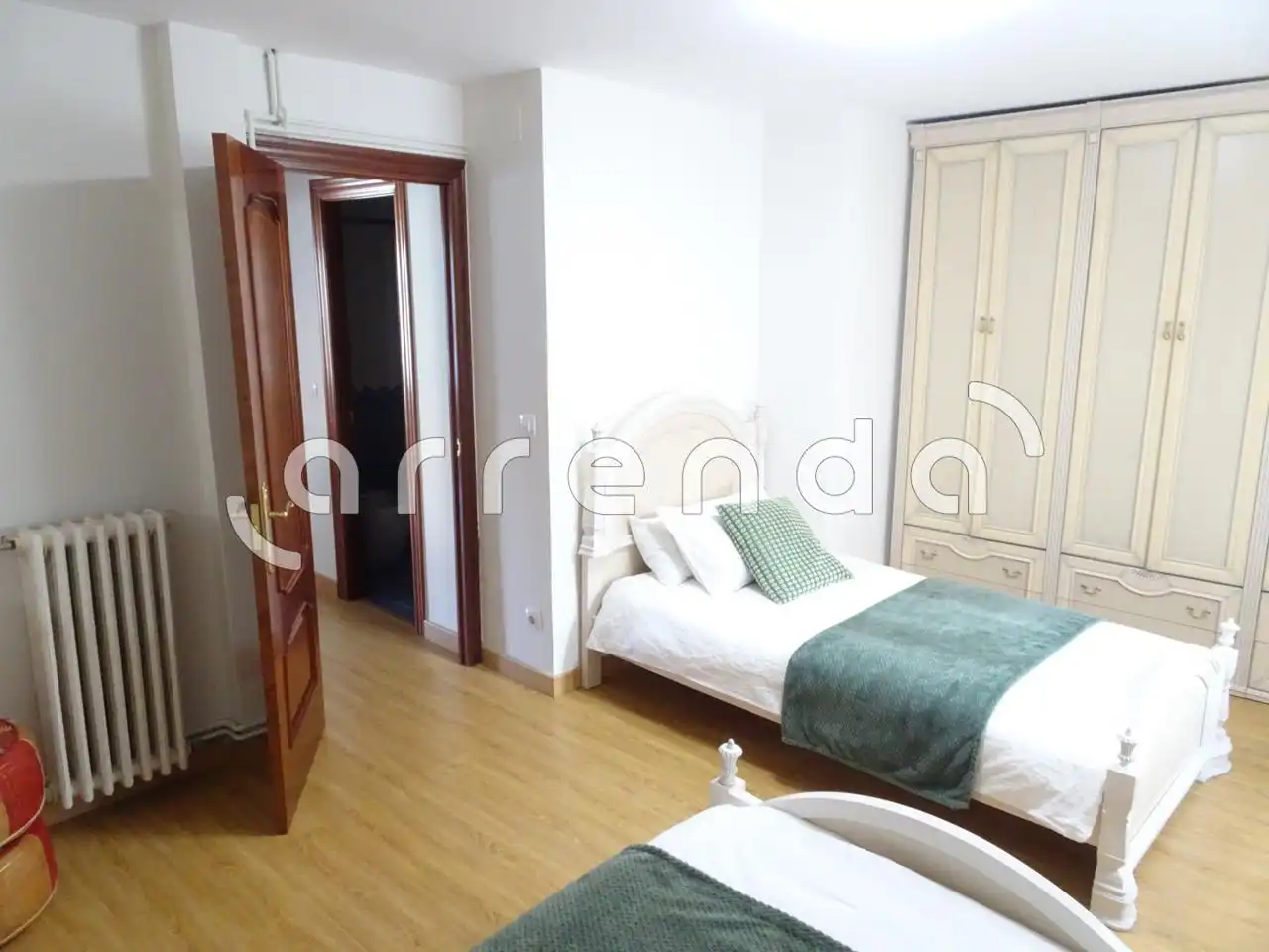 Piso de alquiler en Calle Jesús de Monasterio, Centro - Ayuntamiento