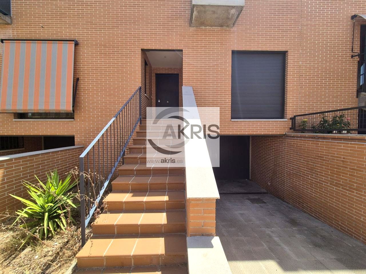 Exterior view of Single-family semi-detached to rent in  Toledo Capital  with Heating, Furnished and Community pool