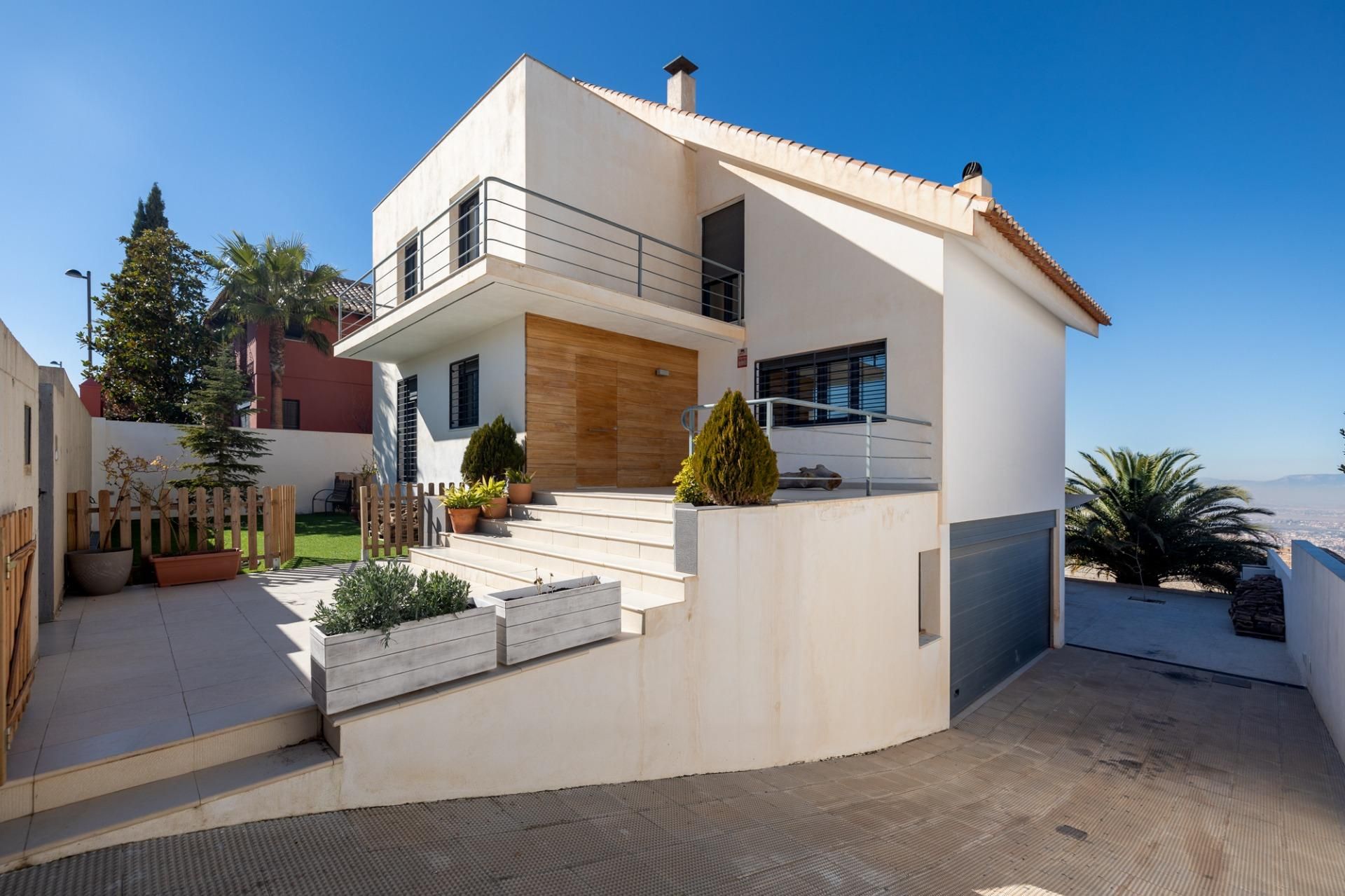 Casa o chalet en venta en Calle charinas, 4, Altos de la Zubia