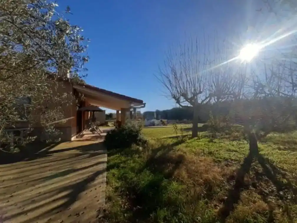 Country house zum Verkauf in Quel mit Privatgarten, Schwimmbad und Möbliert