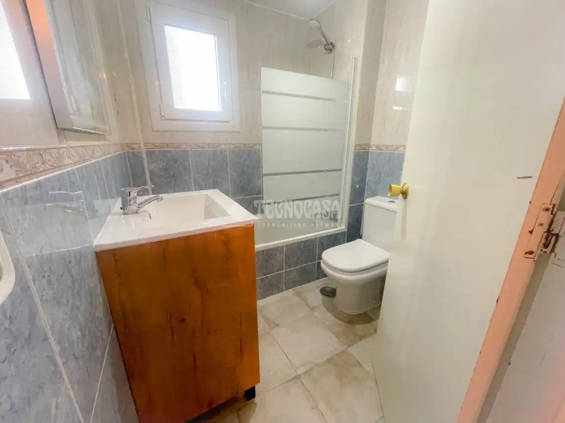 Badezimmer von Wohnung zum Verkauf in Guadarrama mit Heizung, Terrasse und Gemeinschaftspool