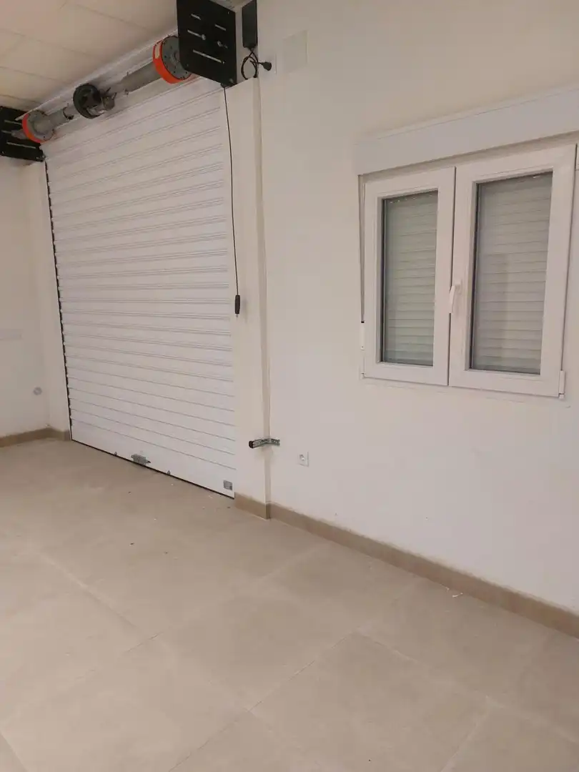Local comercial en alquiler en Vall d'Alba, imagen 2