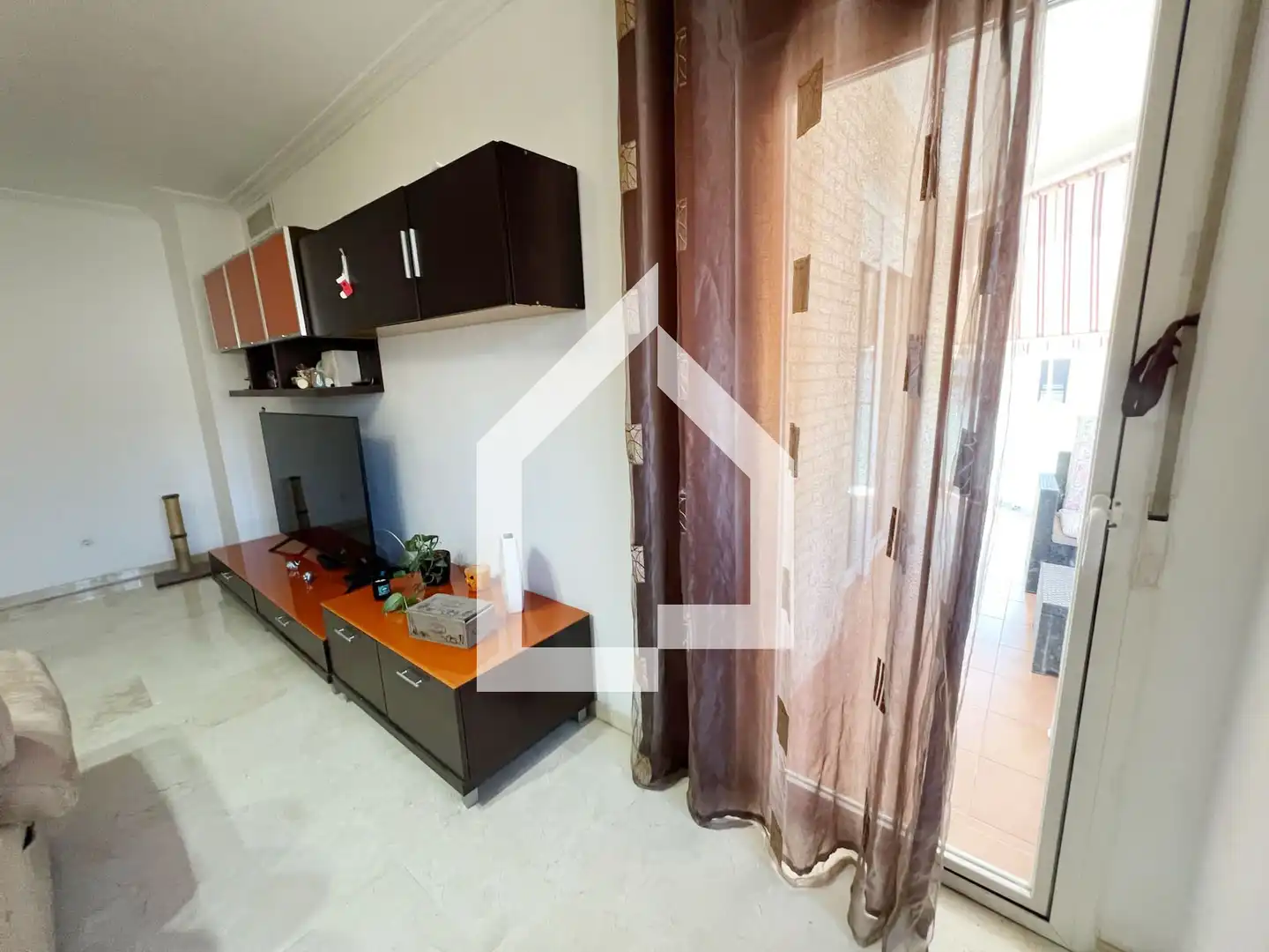 Sala de estar de Piso en venta en San Vicente del Raspeig / Sant Vicent del Raspeig con Aire acondicionado, Terraza y Piscina comunitaria