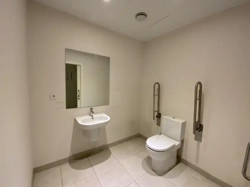 Baño de Local en venta en San Blas