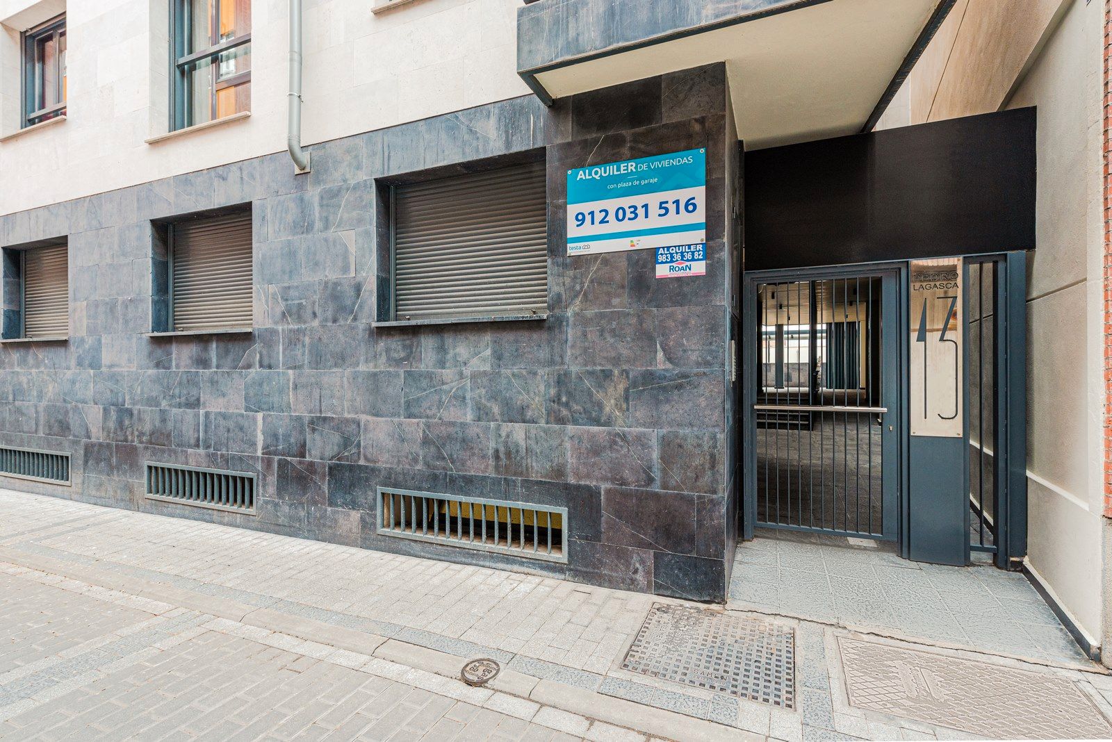 Exterior view of Flat for sale in Valladolid Capital  with Parquet flooring and Storage room