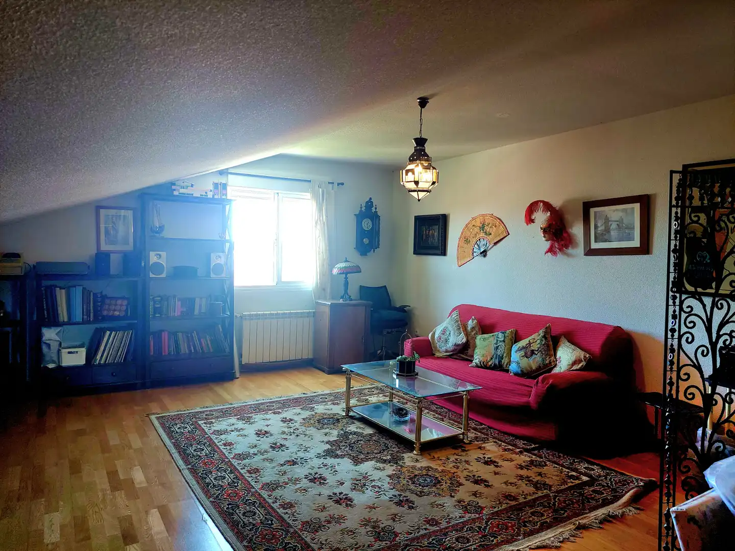 Sala de estar de Casa adosada en venta en Rivas-Vaciamadrid con Aire acondicionado, Calefacción y Jardín privado