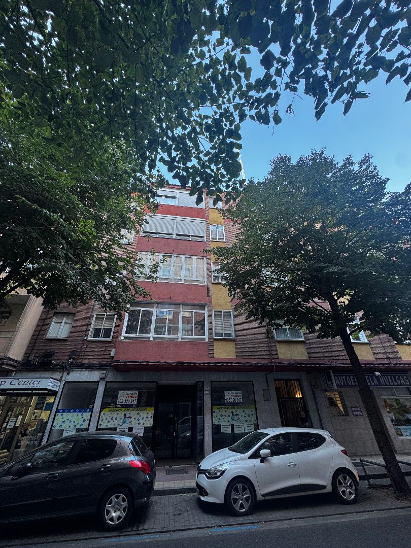 Vista exterior de Àtic en venda en Valladolid Capital amb Calefacció, Parquet i Terrassa