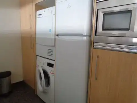 Cuina de Pis en venda en Barcelona amb Aire condicionat i Calefacció