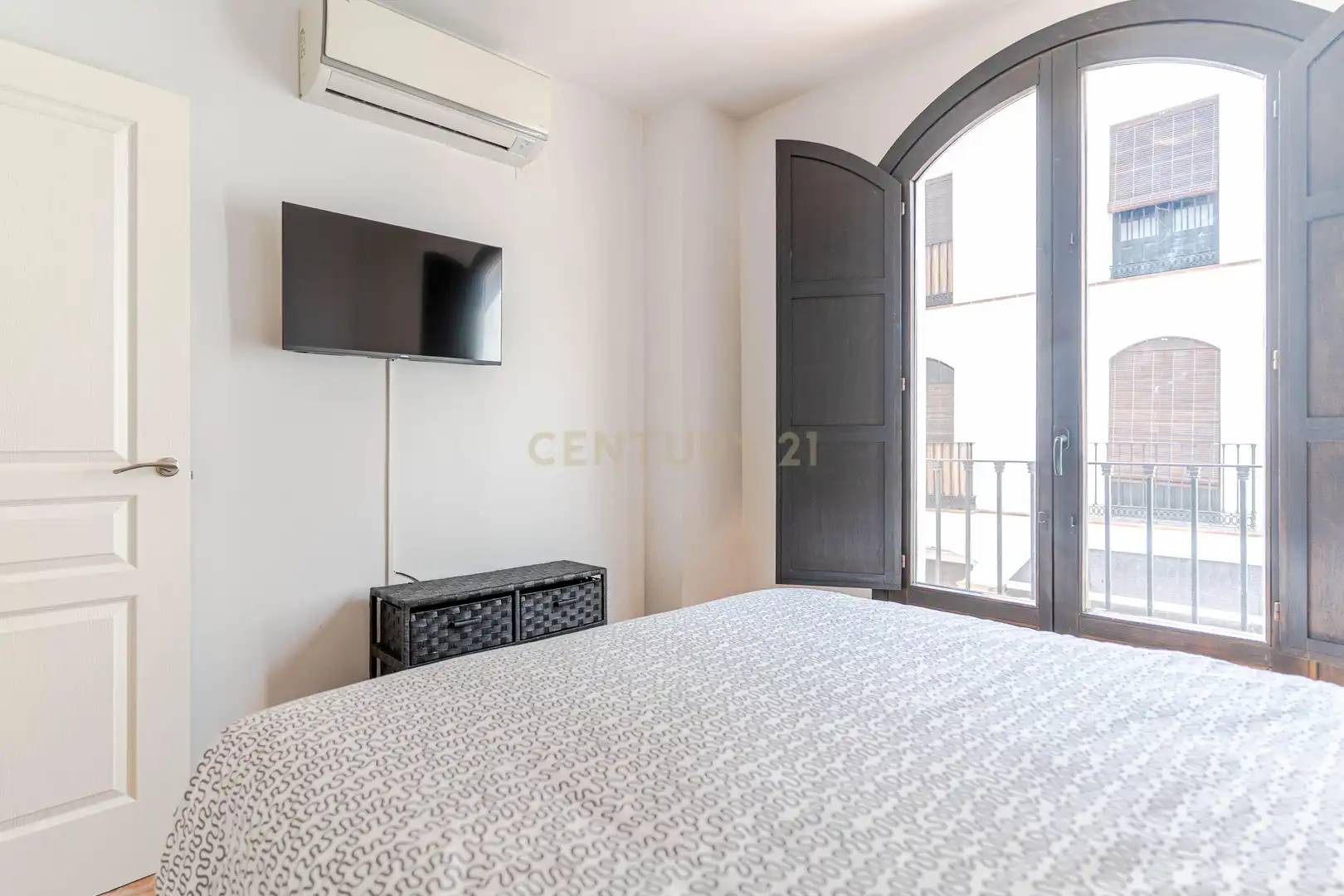 Dormitori de Apartament en venda en Vélez de Benaudalla amb Aire condicionat i Piscina comunitària
