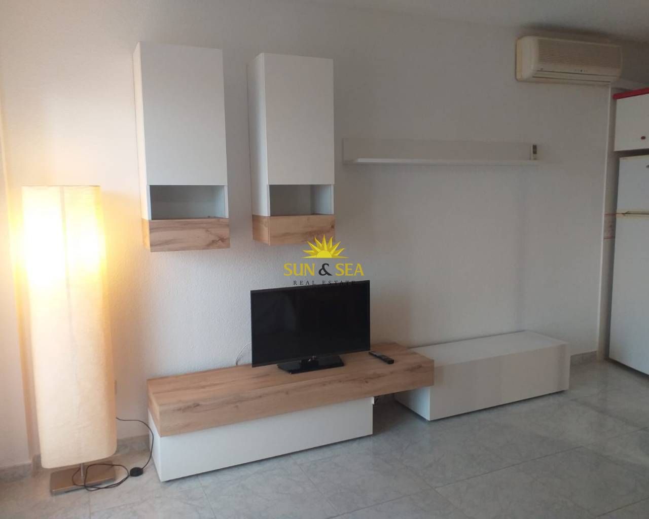 Sala d'estar de Apartament en venda en San Pedro del Pinatar amb Aire condicionat, Calefacció i Moblat