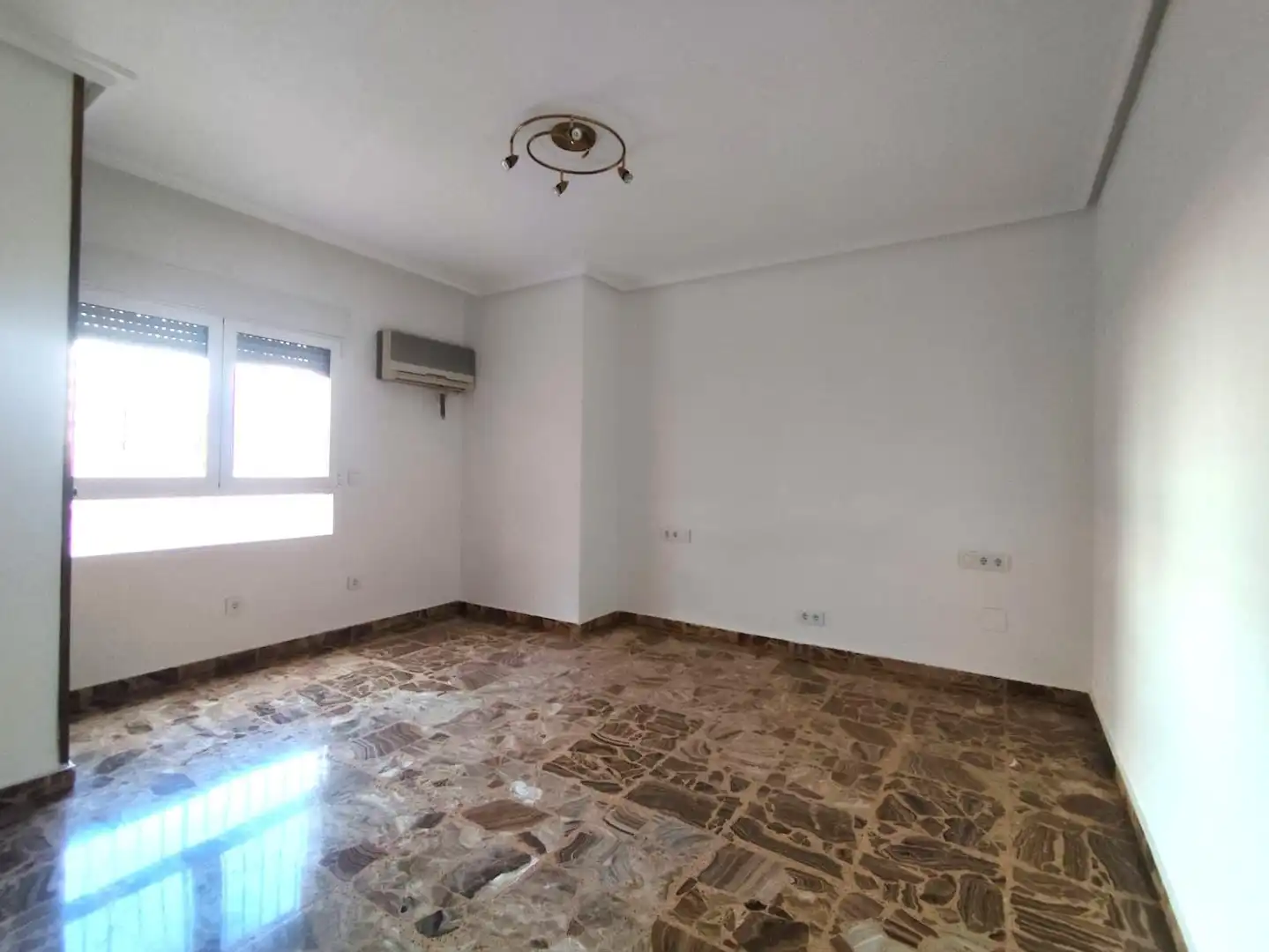 Wohnzimmer von Wohnung zur Miete in Cartagena mit Klimaanlage