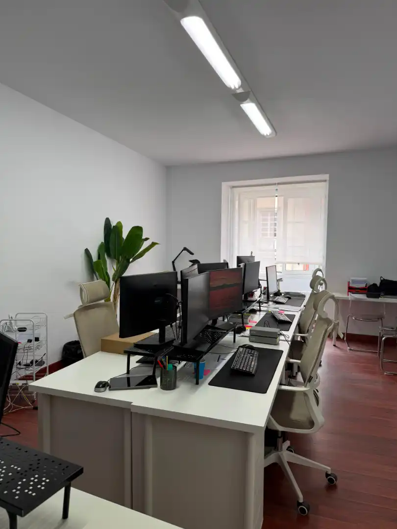 Oficina de alquiler en Avilés con Balcón
