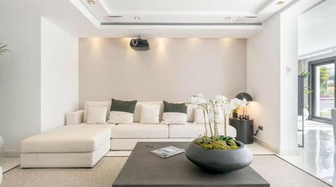 Foto 3 de Casa o xalet de lloguer a Las Brisas, Málaga