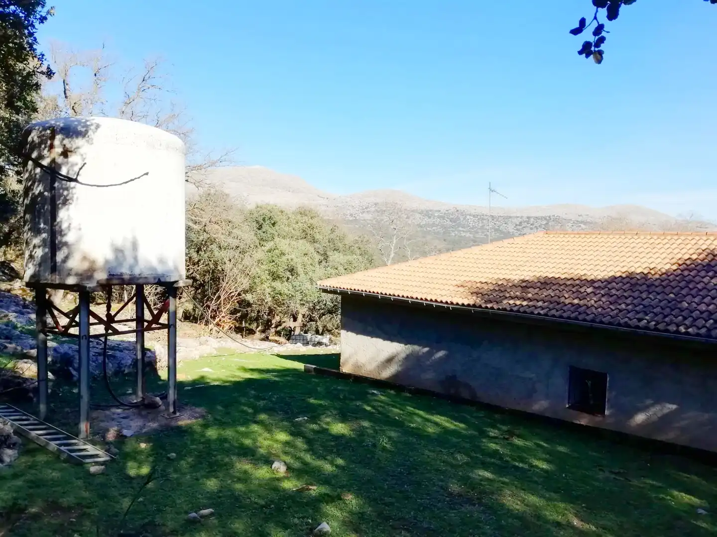Casa rústica amb jardí en venda a Zafarraya, imagen 4