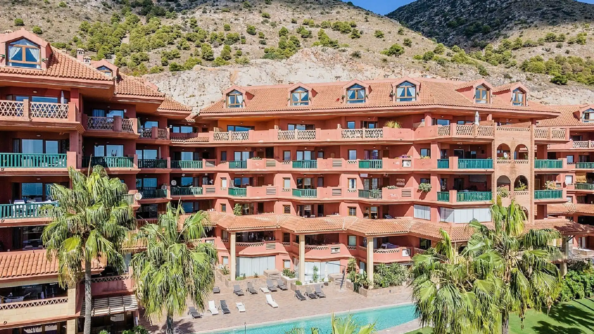 Exterior view of Flat for sale in Benalmádena  with Air Conditioner, Terrace and Storage room