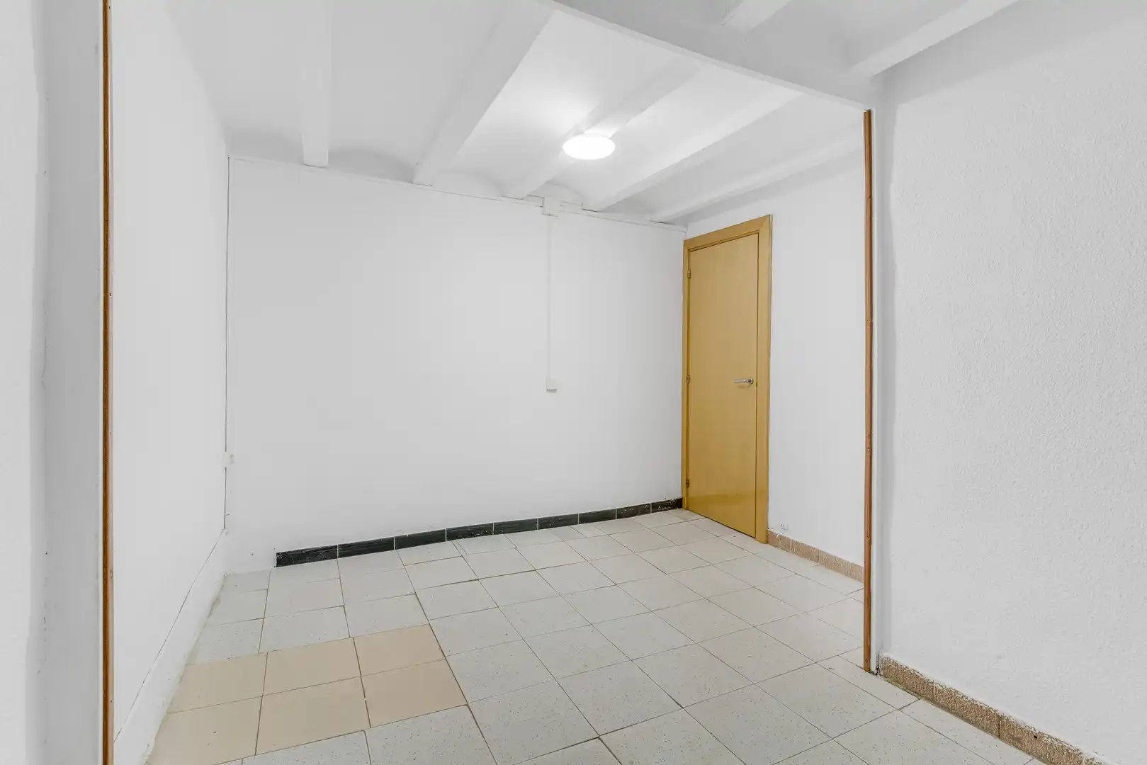 Flat for sale in Barcelona  with Balcony
