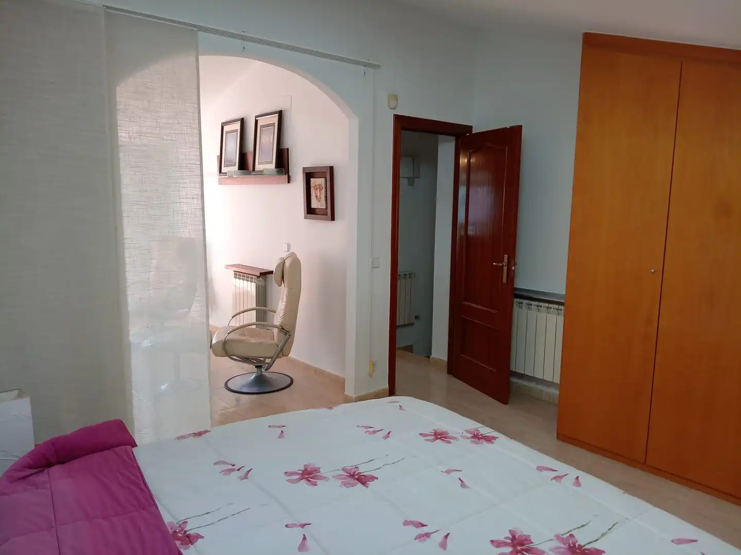 Habitación de Casa o chalet en venta en Eixample - Horta Capallera