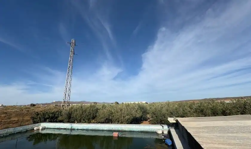 Vista exterior de Casa o xalet en venda en Níjar amb Jardí privat, Terrassa i Piscina