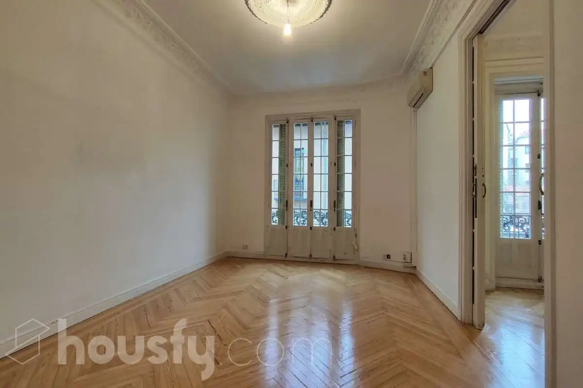 Habitación de Local de alquiler en Madrid