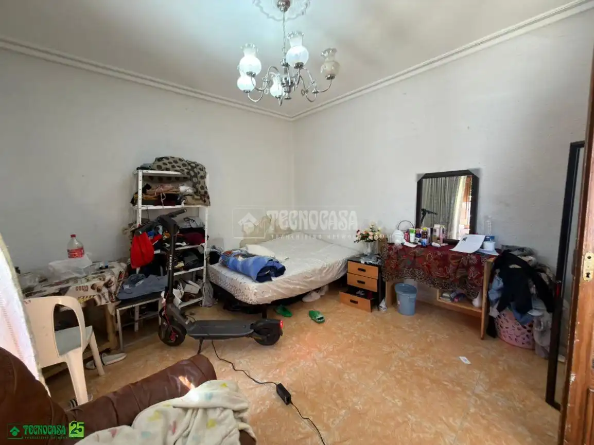 Dormitori de Casa adosada en venda en Bolaños de Calatrava amb Calefacció