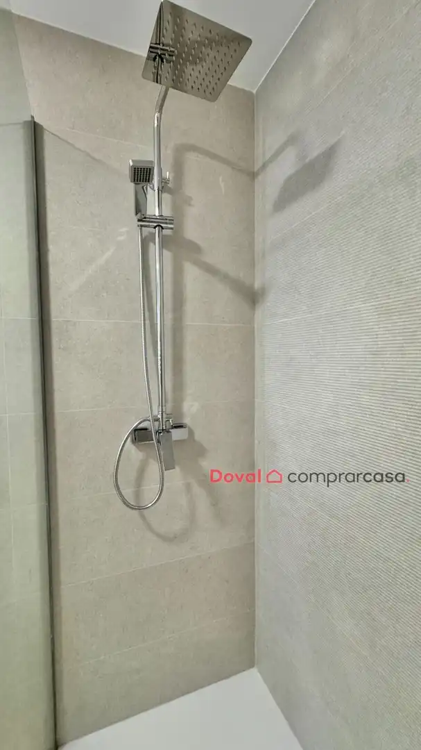 Bathroom of Flat for sale in Vigo   with Heating