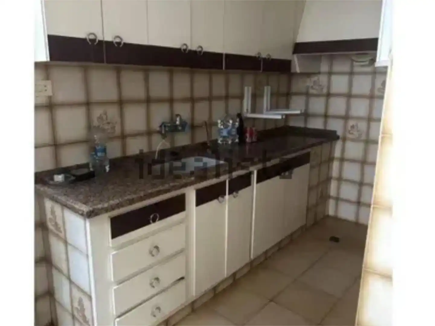 Cuina de Casa adosada en venda en Guadassuar amb Balcó