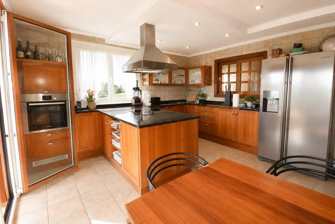 Cocina de Casa o chalet en venta en Donostia - San Sebastián  con Calefacción