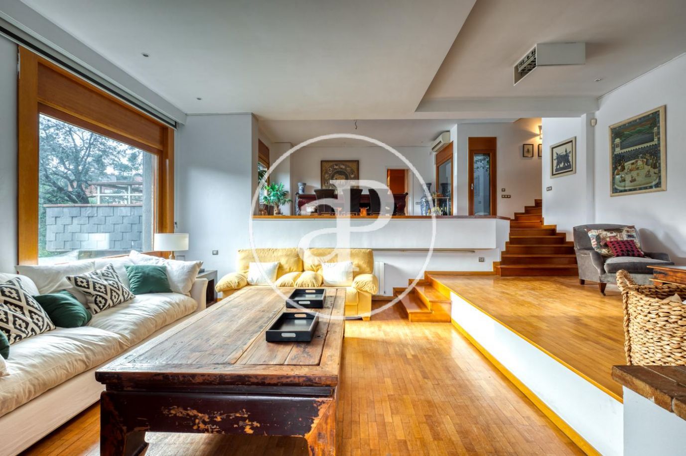 Sala de estar de Casa o chalet en venta en Sant Cugat del Vallès con Aire acondicionado, Calefacción y Jardín privado