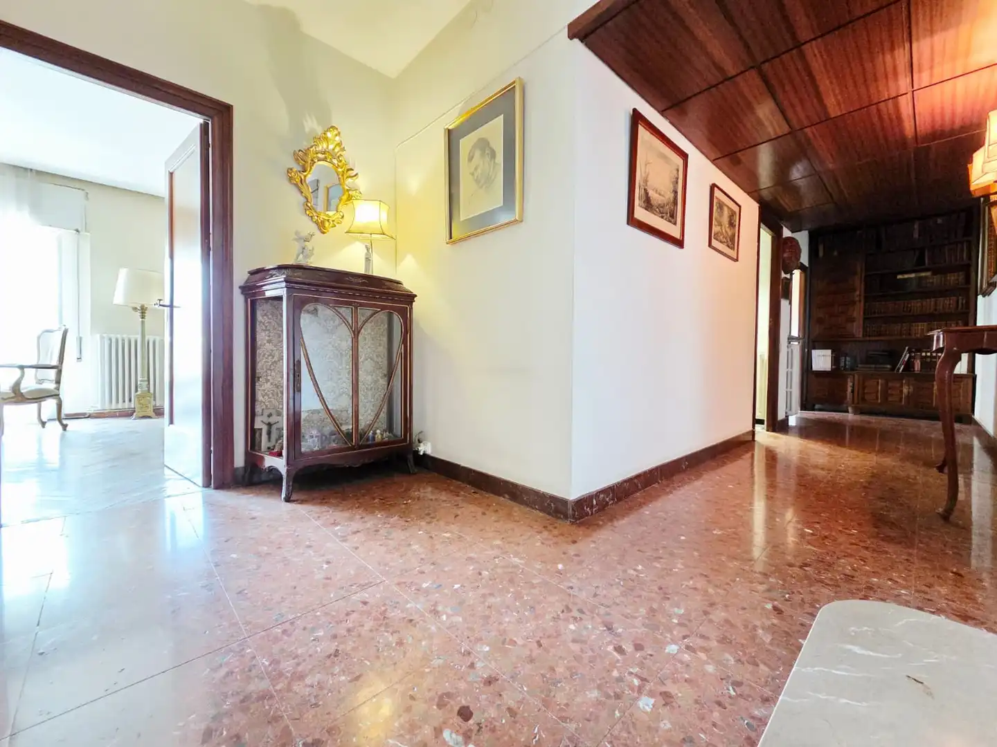 Flat for sale in Barcelona  with Air Conditioner, Heating and Parquet flooring