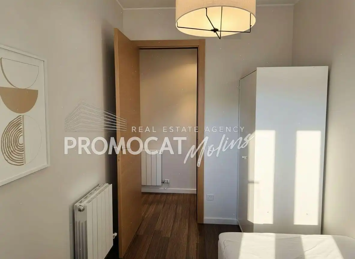 Habitación de Piso en venta en Molins de Rei con Aire acondicionado, Amueblado y Balcón