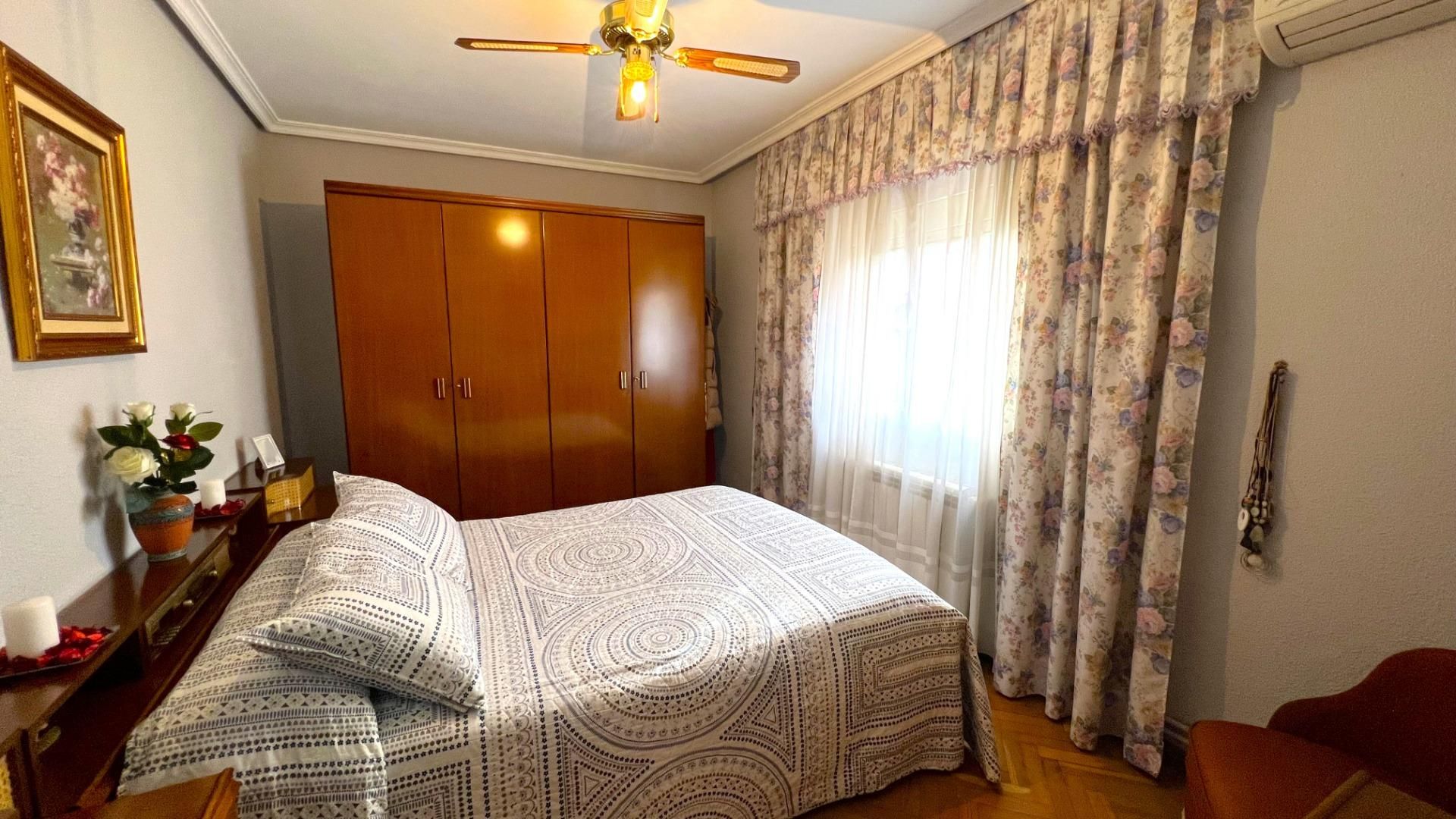 Dormitori de Pis en venda en  Madrid Capital amb Aire condicionat, Calefacció i Parquet