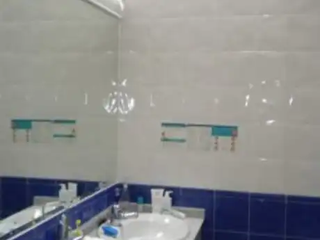 Badezimmer von Maisonette zum Verkauf in León Capital  mit Heizung, Privatgarten und Abstellraum
