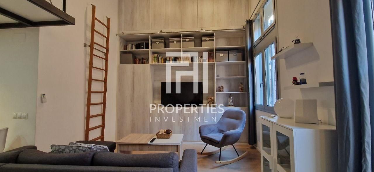 Sala d'estar de Dúplex en venda en  Barcelona Capital amb Aire condicionat, Calefacció i Parquet