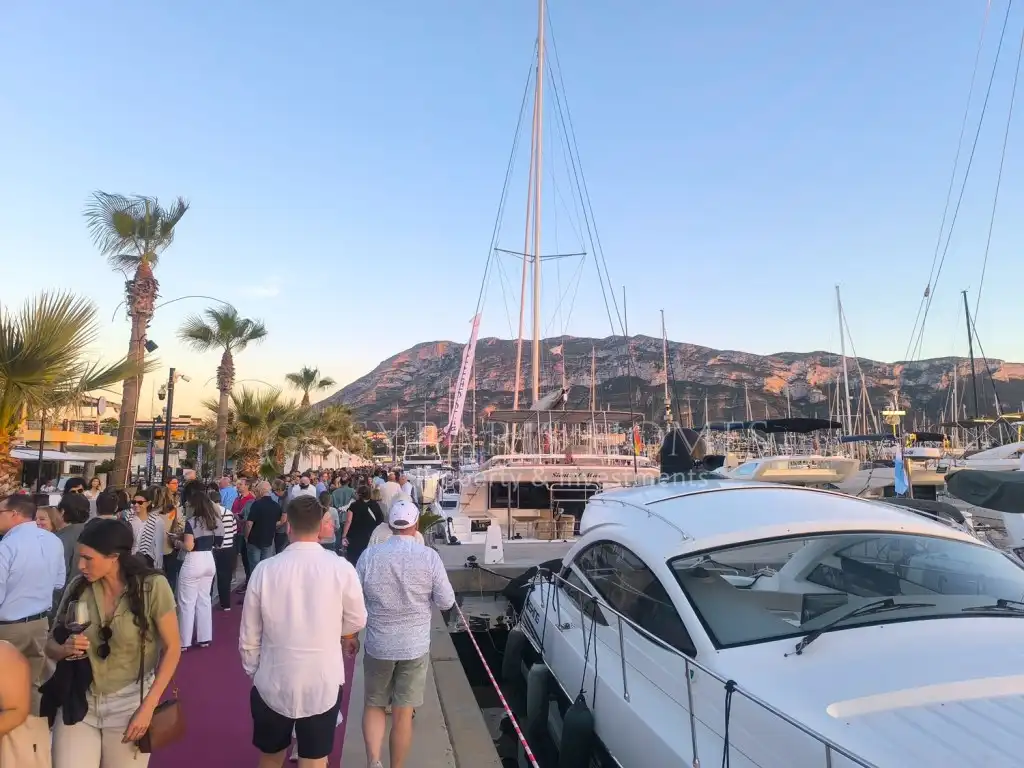 Apartamento de alquiler en Dénia con Aire acondicionado, Jardín privado y Piscina