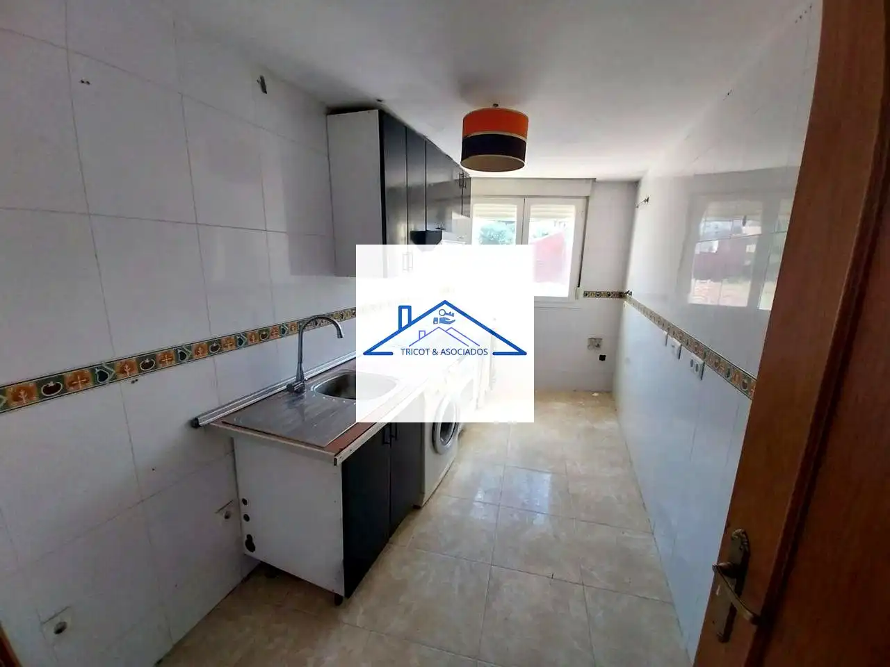 Kitchen of Flat for sale in Casarrubios del Monte  with Terrace