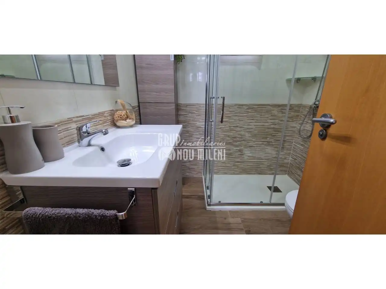 Bathroom of Houses for sale in Picassent  with Air Conditioner, Private garden and Terrace