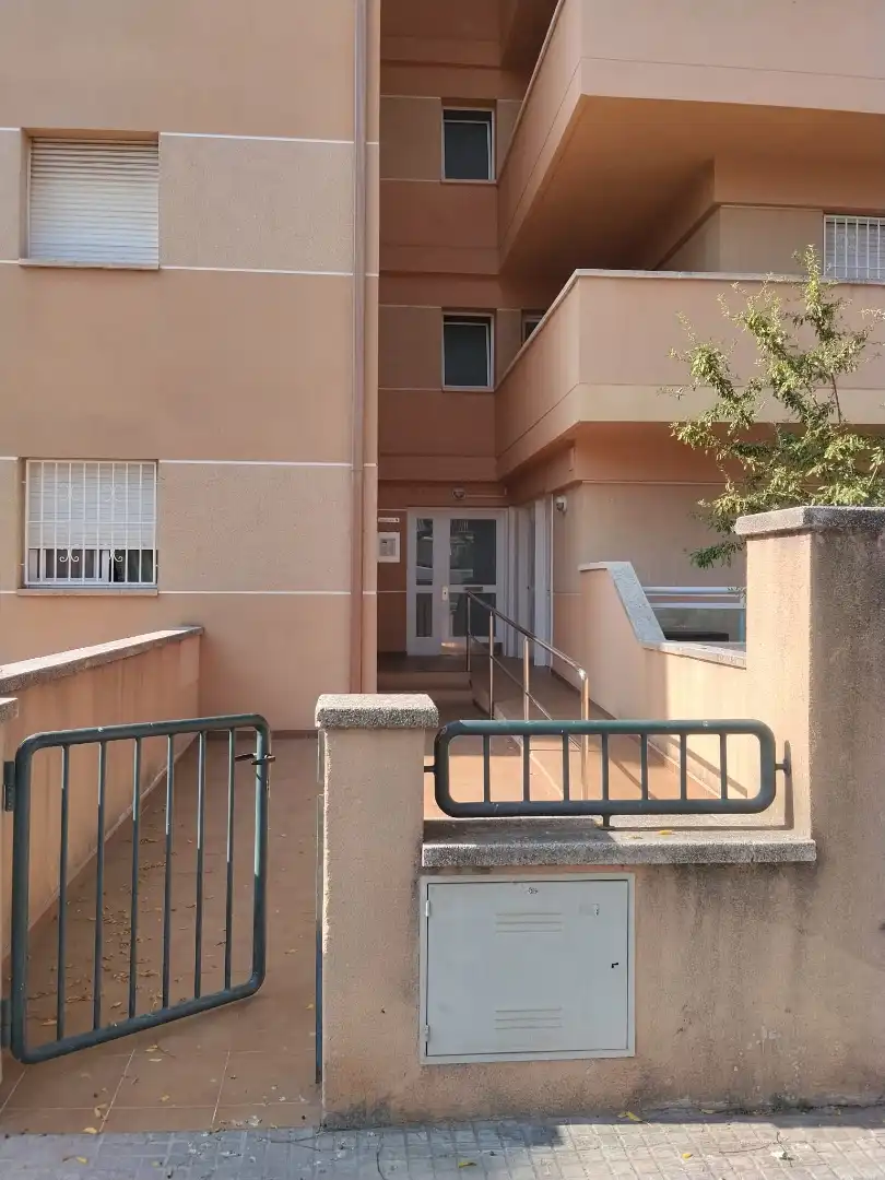 Pis amb piscina en venda a Carrer Segre, imagen 16