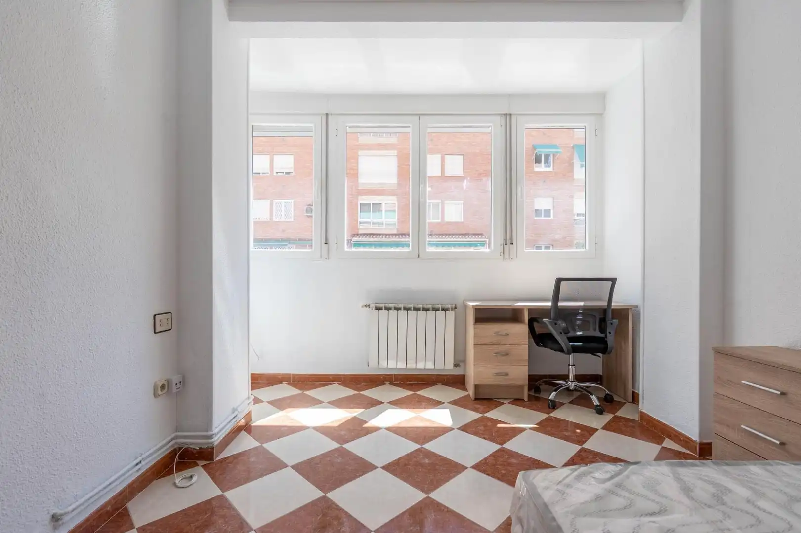Schlafzimmer von Wohnung zur Miete in Granada mit Heizung und Möbliert