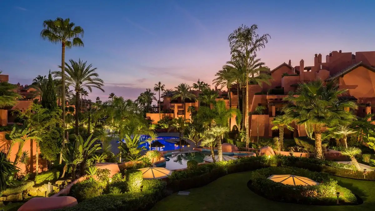 Penthouse with pool for sale in Selwo, imagen 8