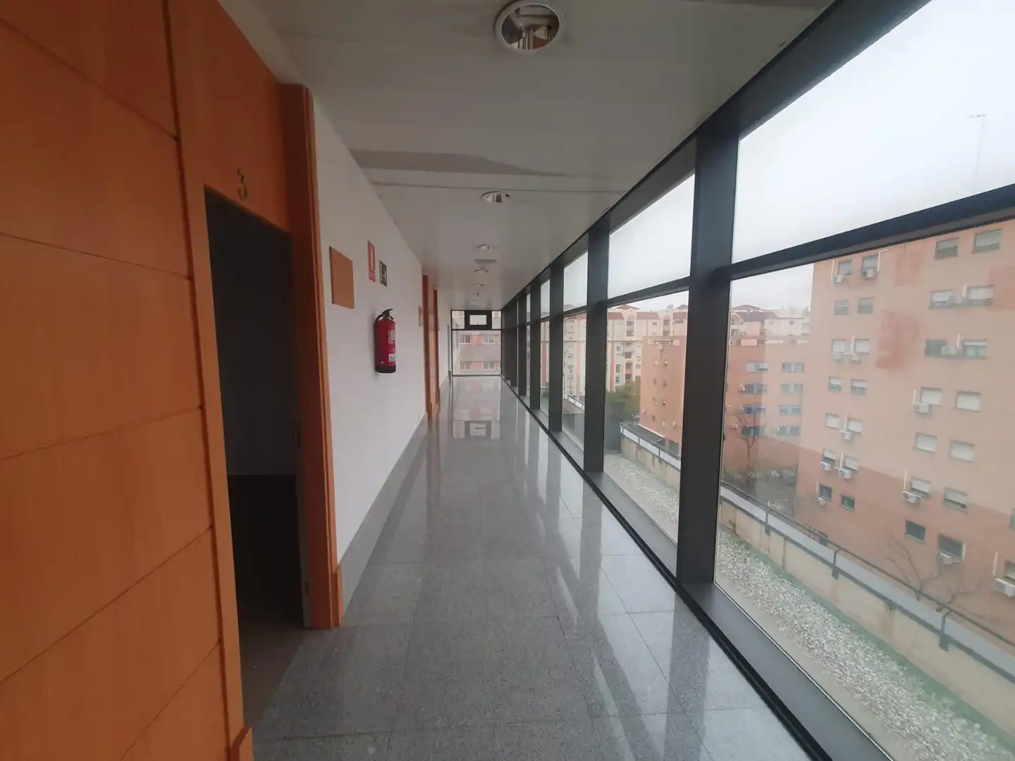 Oficina de lloguer a Este - Alcosa- Torreblanca, imagen 2