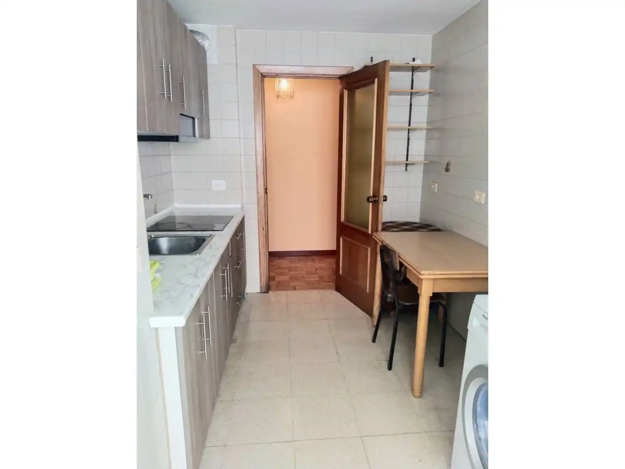 Kitchen of Flat for rent in Burgos  with Heating, Parquet flooring and Terrace