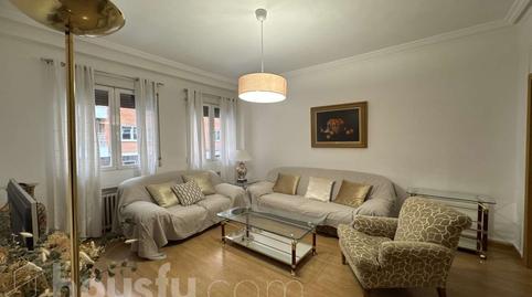 Foto 2 de Piso de alquiler en Calle de García de Paredes, ., Almagro,  Madrid Capital