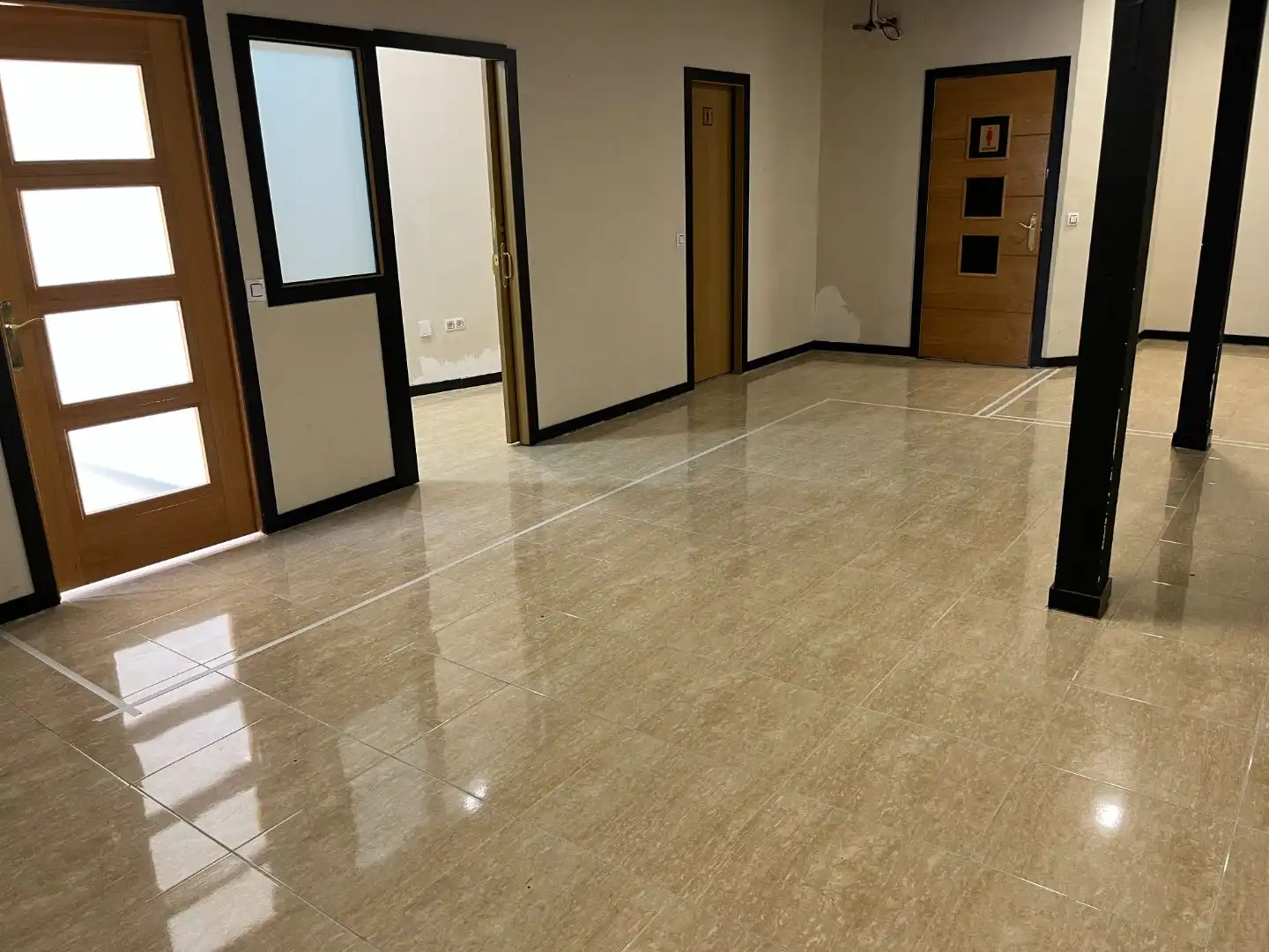Business premises to rent in Calle Antonio Gaudí 1a, imagen 4