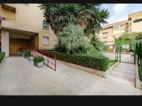 Pis amb jardí en venda a Angel bruna 35, imagen 12