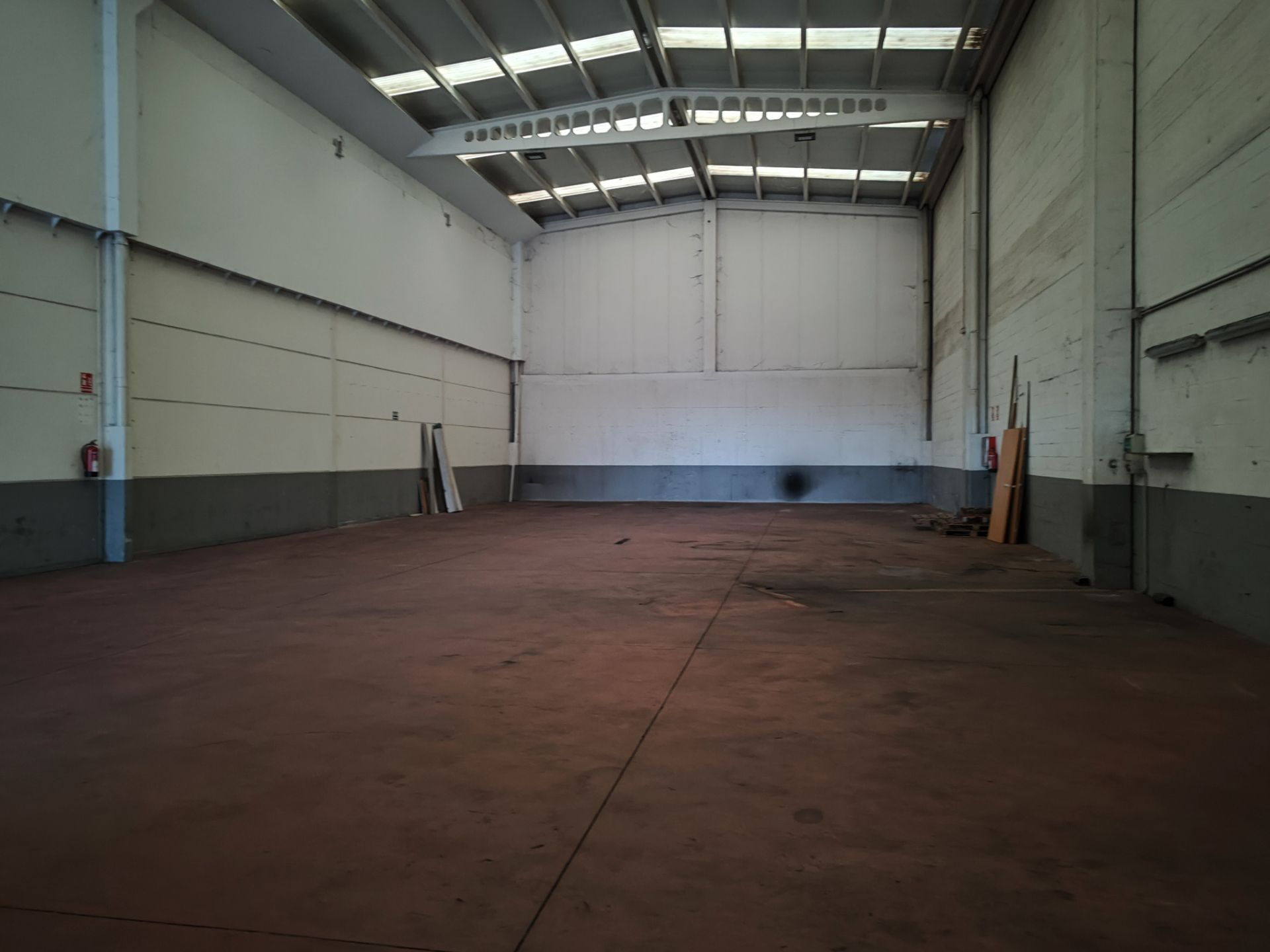 Nau industrial de lloguer en Santiago de Compostela 