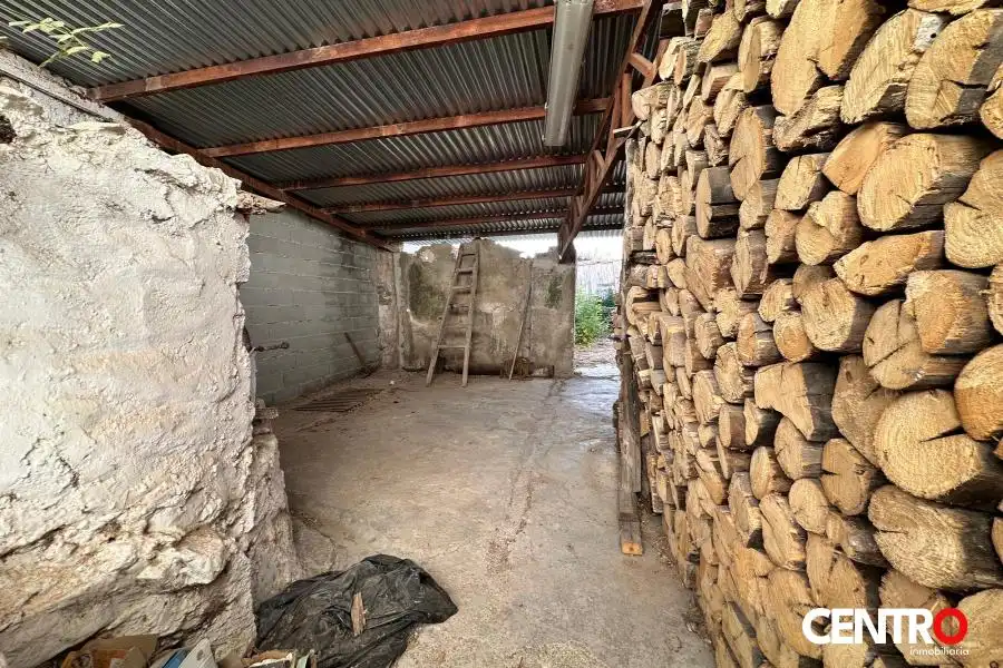 Casa o xalet en venda en Guadahortuna amb Jardí privat